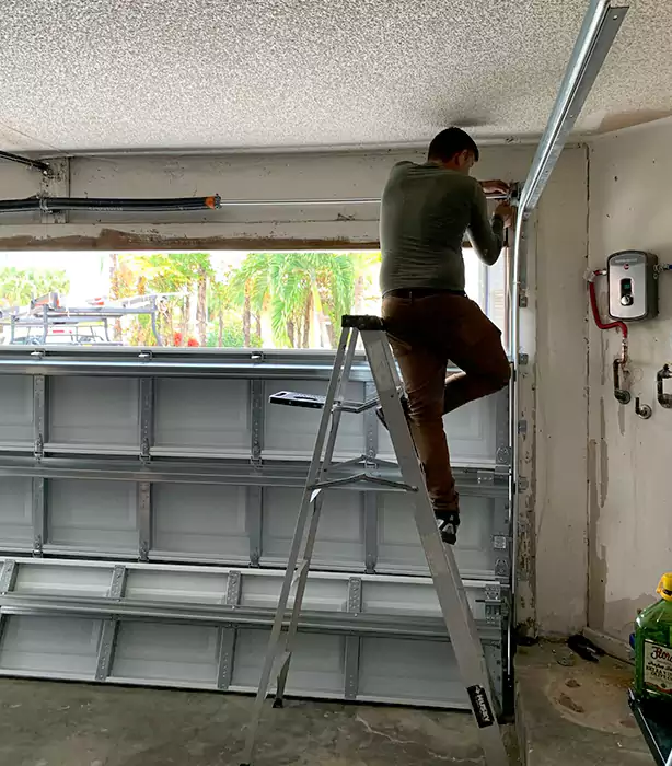 24 Hour Emergency Garage Door Repair in Aloha, OR